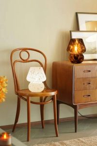 “ONEWISH Mushroom Lamp on bedroom nightstand – vintage black glass table lamp with stepless dimming”