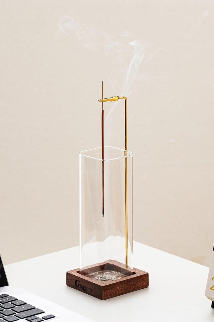 Product photo of the incense holder on a wooden table