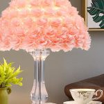 ZYLEISENBAO Pink Flower Table Lamp – Elegant Floral Bedside Light with Petal Design for Bedroom, Wedding Decor, and Gift Use