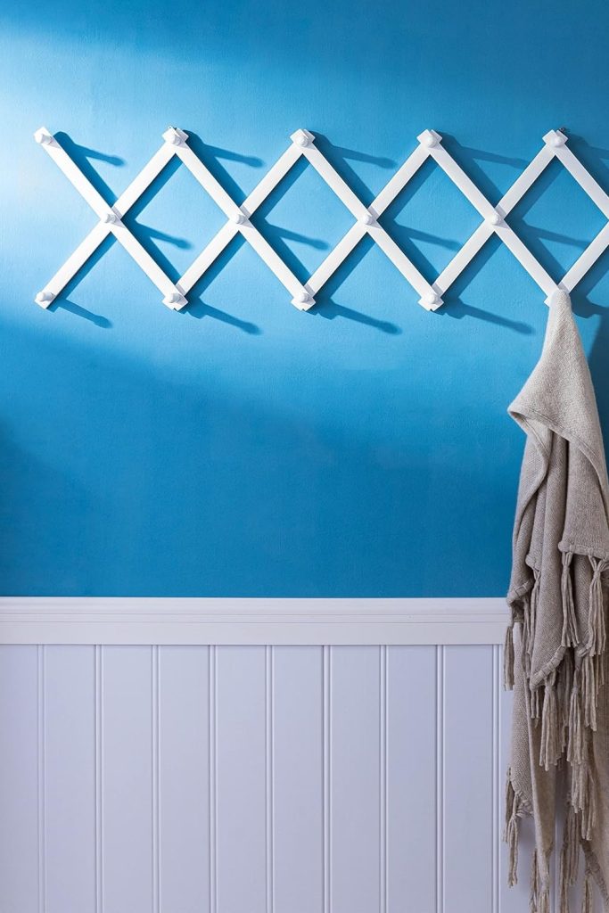 SKOLOO Hat Rack for Wall – Solid Wooden Expandable Coat Rack with 17 Hooks in White