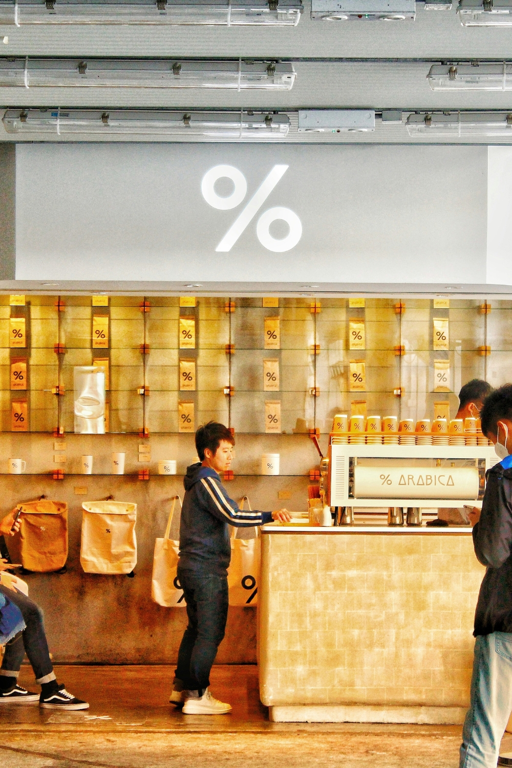 “Step-by-step guide to researching a retailer before shopping”