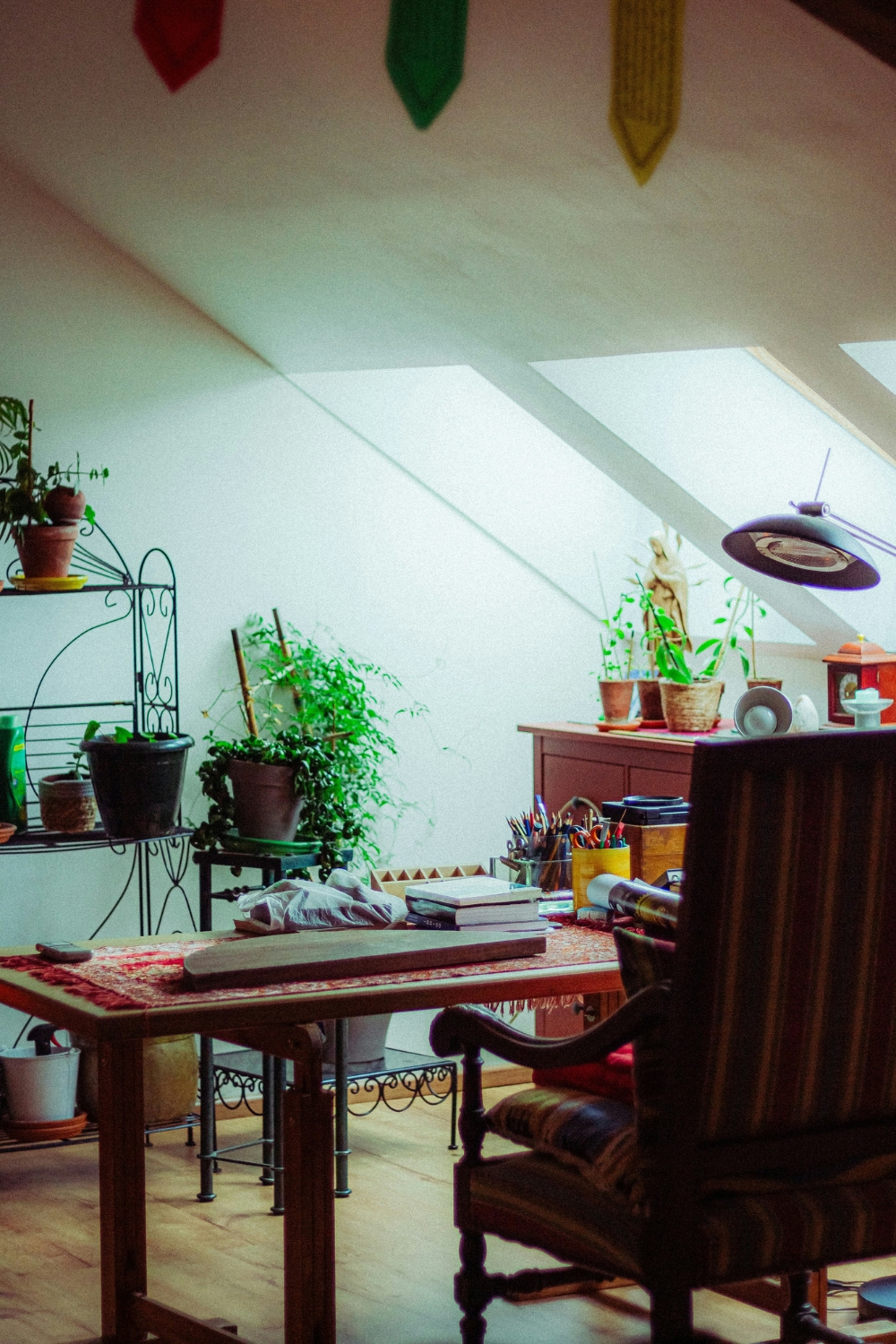 "DIY craft décor ideas with handmade candles and paper lanterns for 2025 home decoration"