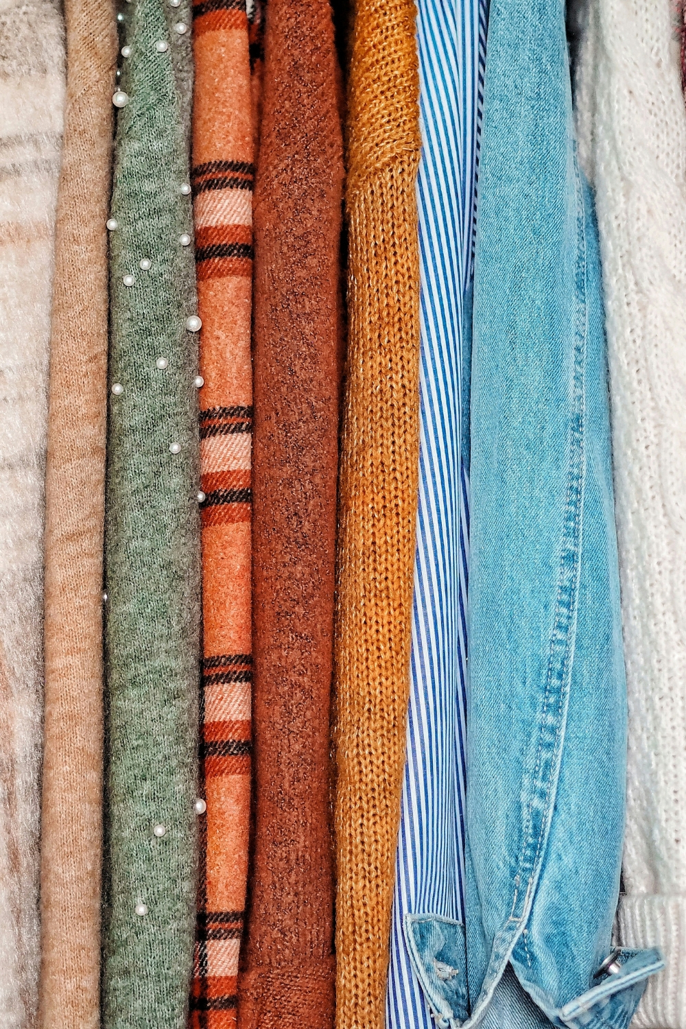 “Keep fabrics fresh naturally with eco-friendly laundry and air drying tips”