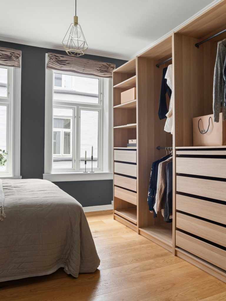 small bedroom storage ideas, smart storage solutions, space-saving furniture,
