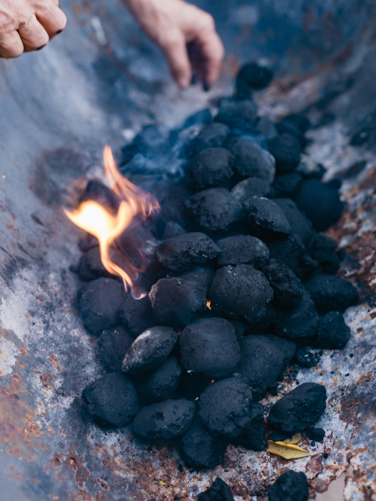 "Rock salt used to naturally dehumidify indoor air during monsoon"