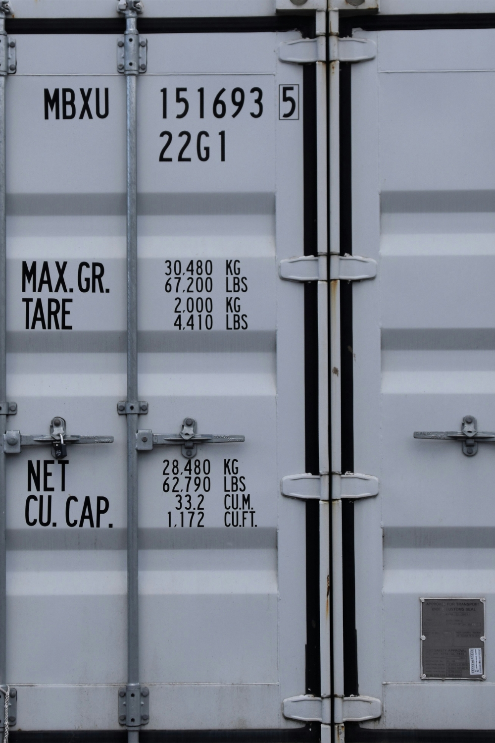 Choosing the right storage containers for seasonal decor organization