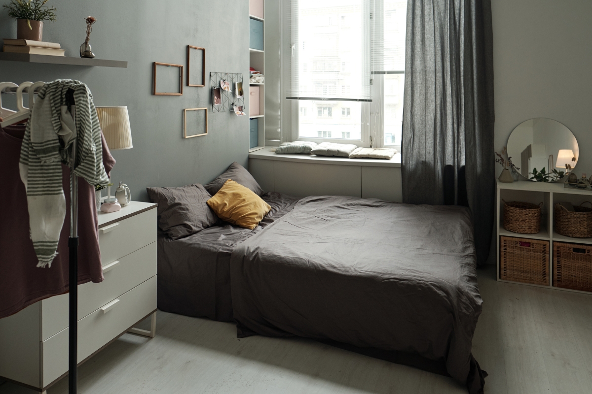 Pick Space-Saving Furniture to Make a Small Bedroom Feel Bigger