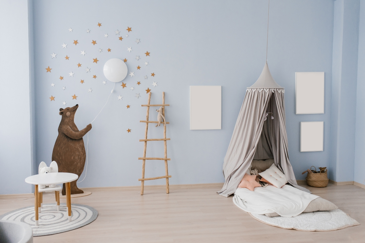Calm kids room with neutral wall colors and flexible furniture design
