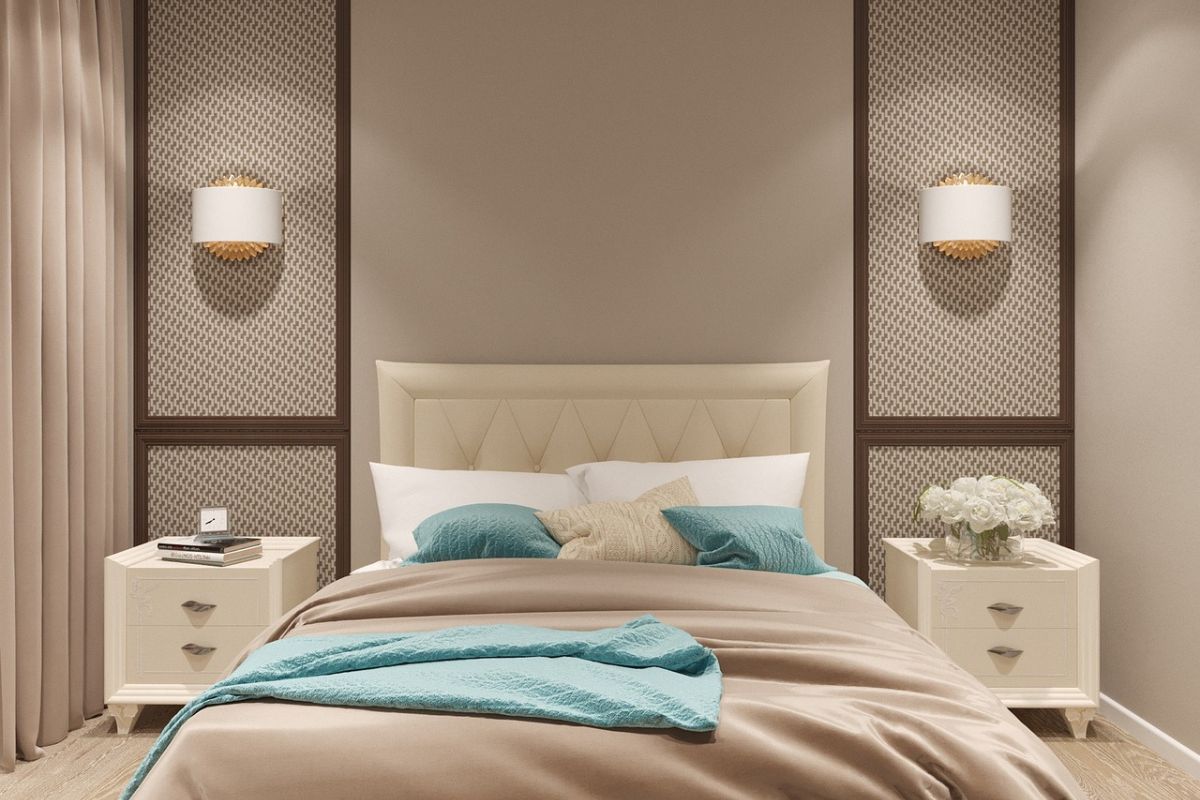 Cozy bedroom styling ideas with layered bedding and warm textures