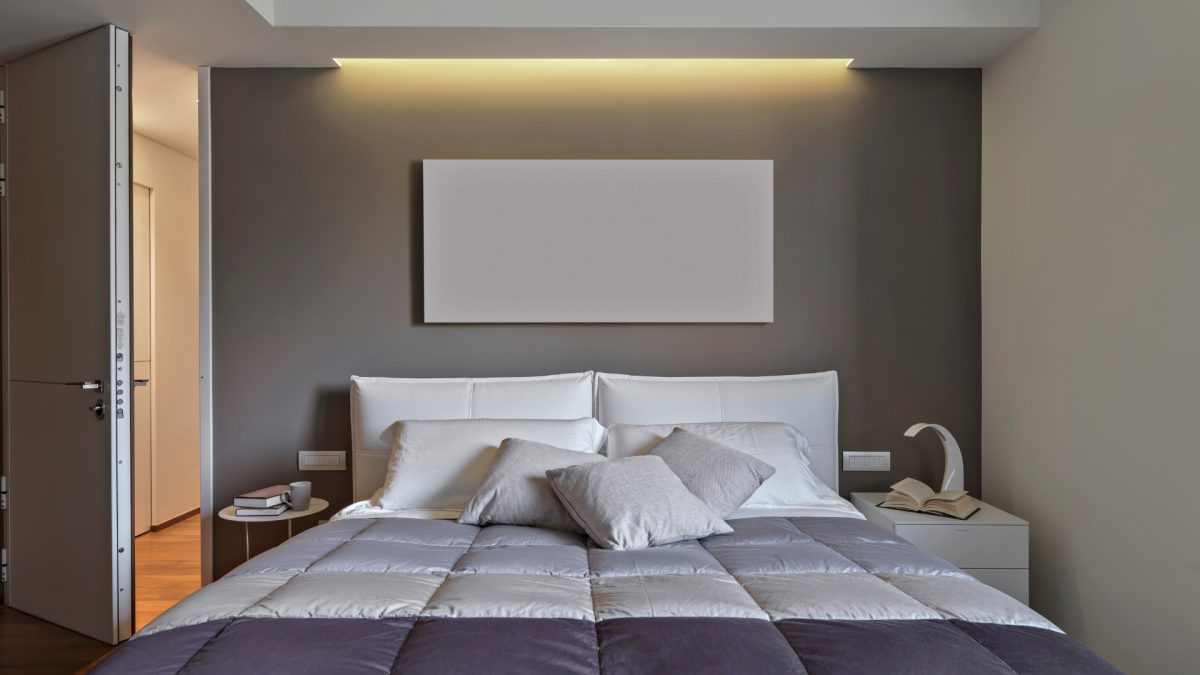 Smart bedroom layout maximizing space in a small modern home