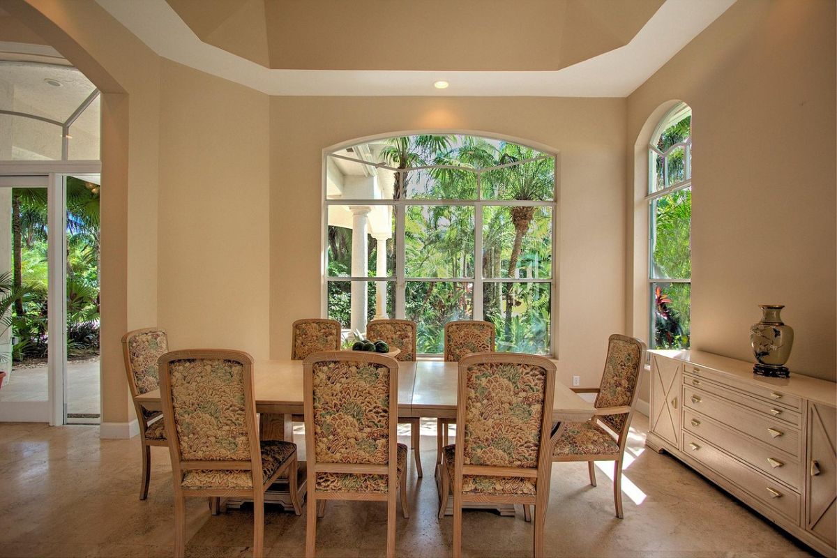 Modern dining room design with minimalist wooden table