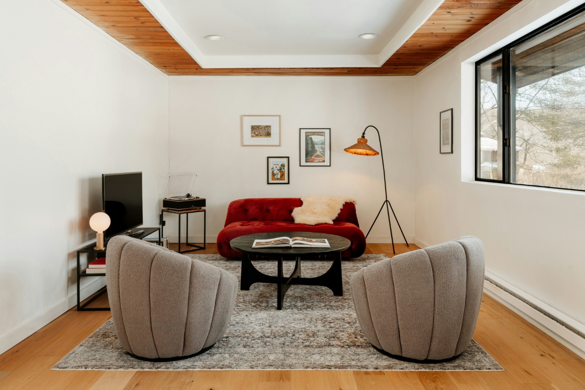 simple and balanced fall home decor ideas