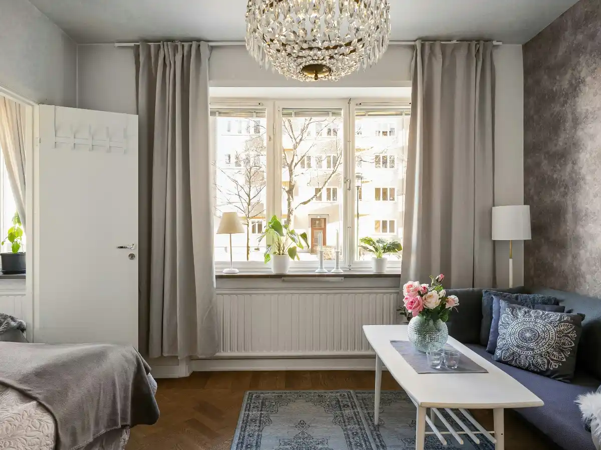 Small apartment decorating mistakes reducing room brightness
