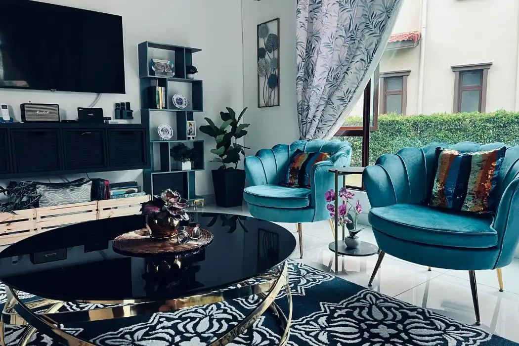 Micro Luxury Home Decor small modern living room